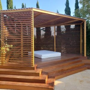 פרגולות עץ לגינה